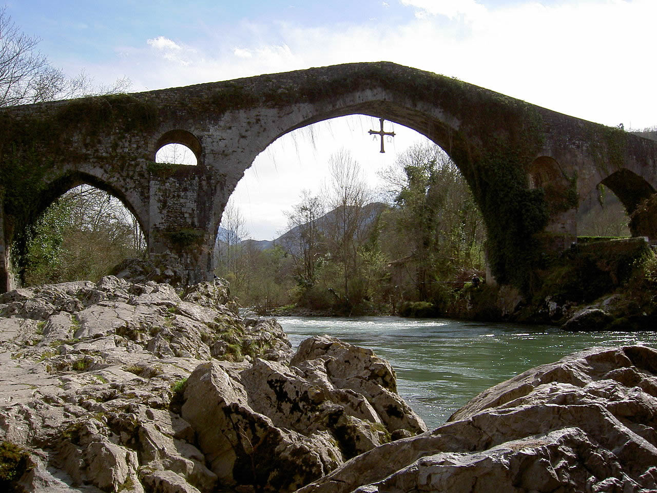 Descubre la joya de Asturias: Cangas de Onís